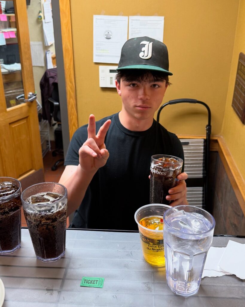 MJ Readies Drinks at 2025 Applebee's Breakfast Fundraiser